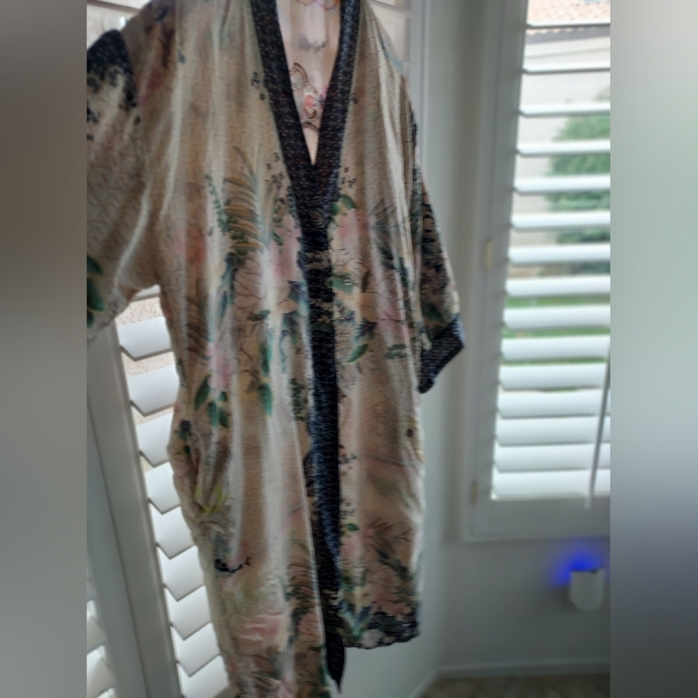 Johnny Was Reversible Silk Floral Kimono Robe